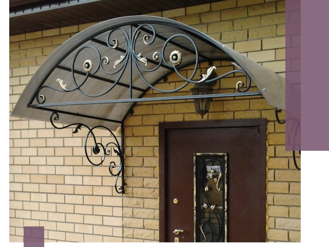 Изготовление козырьков из металла под ключ в Кондопоге