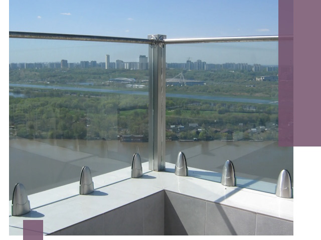 Стеклянные парапеты премиум класса в Кондопоге для домов и бизнесов