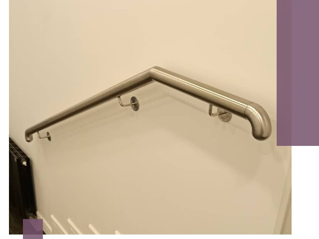 Изготовление пристенных поручней в Кондопоге под ключ за сроки